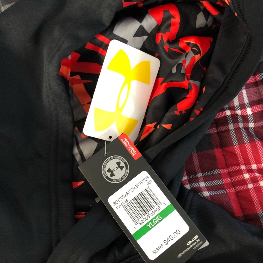 Youth large under armour sweatshirt